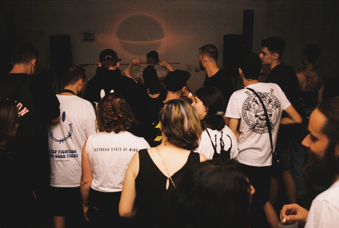 37 AVB MEETS DUNGEON